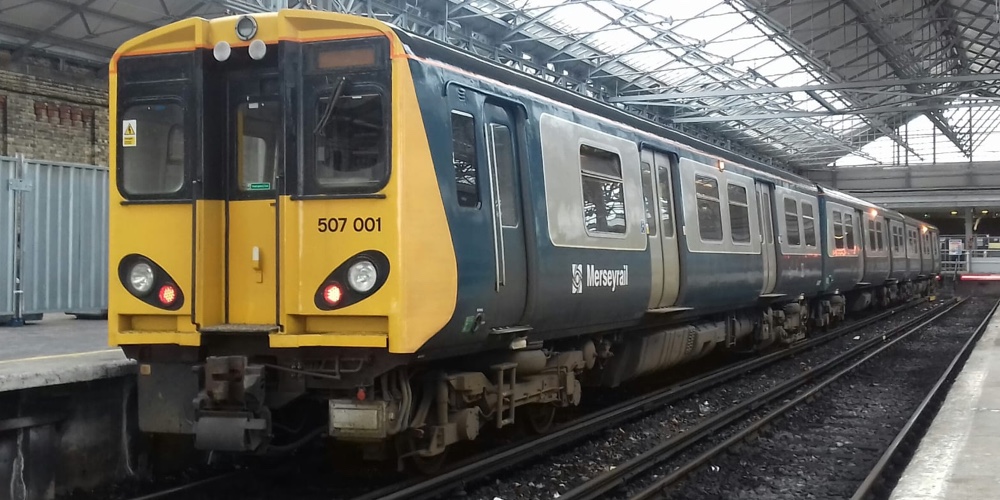 Photo of 507001 at Southport